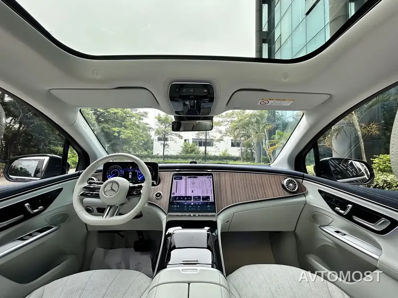 Mercedes-Benz EQE SUV 2023 350 4MATIC Pioneer Edition — фото 18