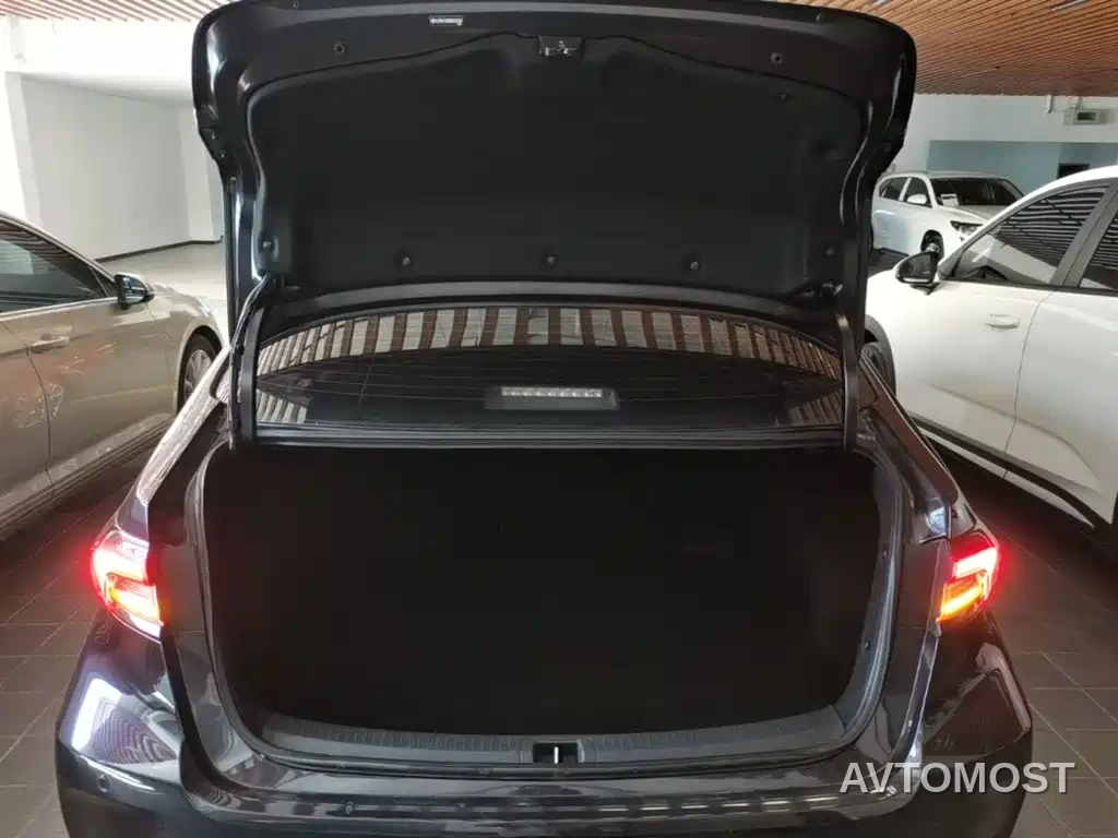 Toyota Allion 2021 2.0L Flagship Edition — фото 18