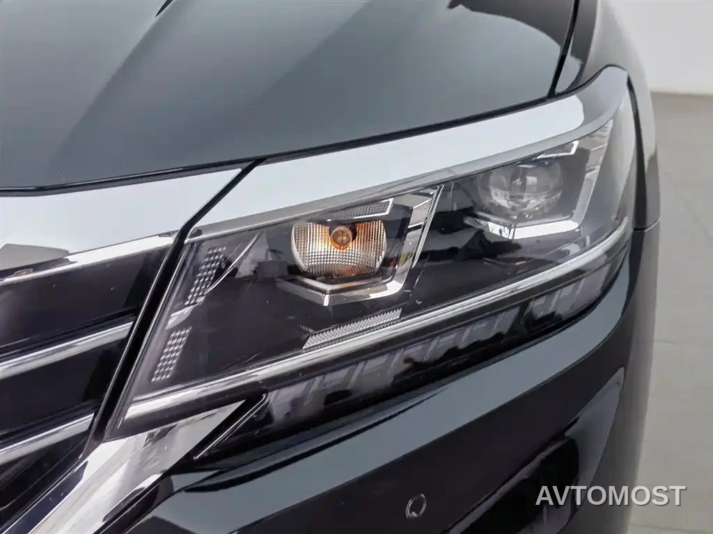 Volkswagen Passat 2021 Model 280TSI Business Edition — фото 5