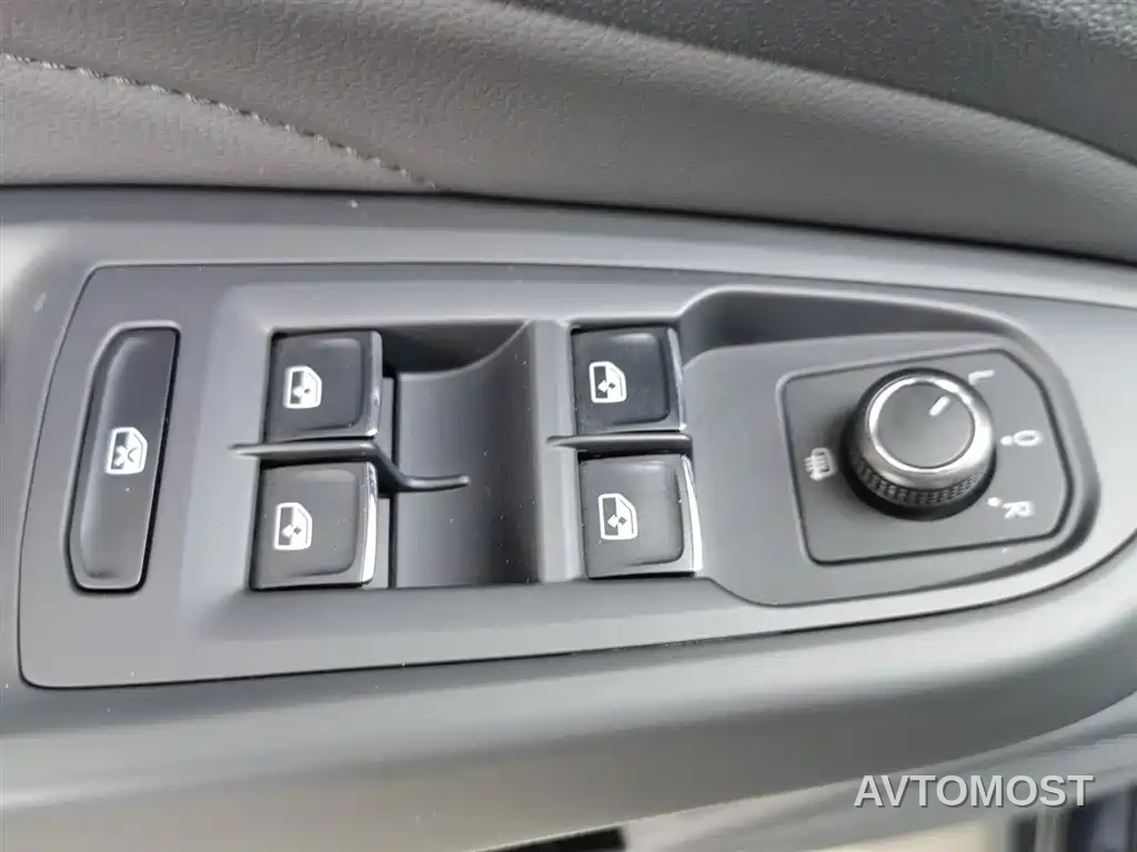 Volkswagen Passat 2021 Model 280TSI Business Edition — фото 7