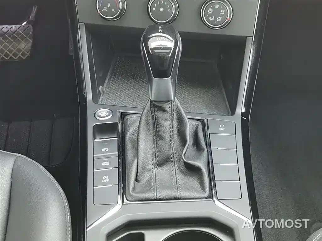 Volkswagen Passat 2021 Model 280TSI Business Edition — фото 11