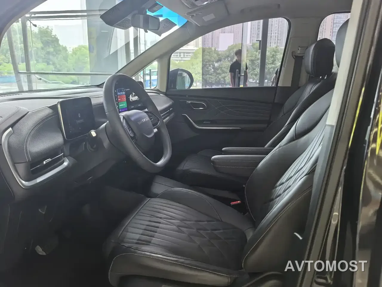 SAIC Maxus Dajia 9 2022 Model Long Range Oasis 7-Seater — фото 8