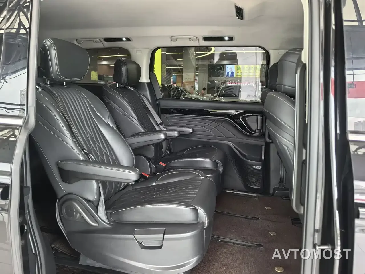 SAIC Maxus Dajia 9 2022 Model Long Range Oasis 7-Seater — фото 9