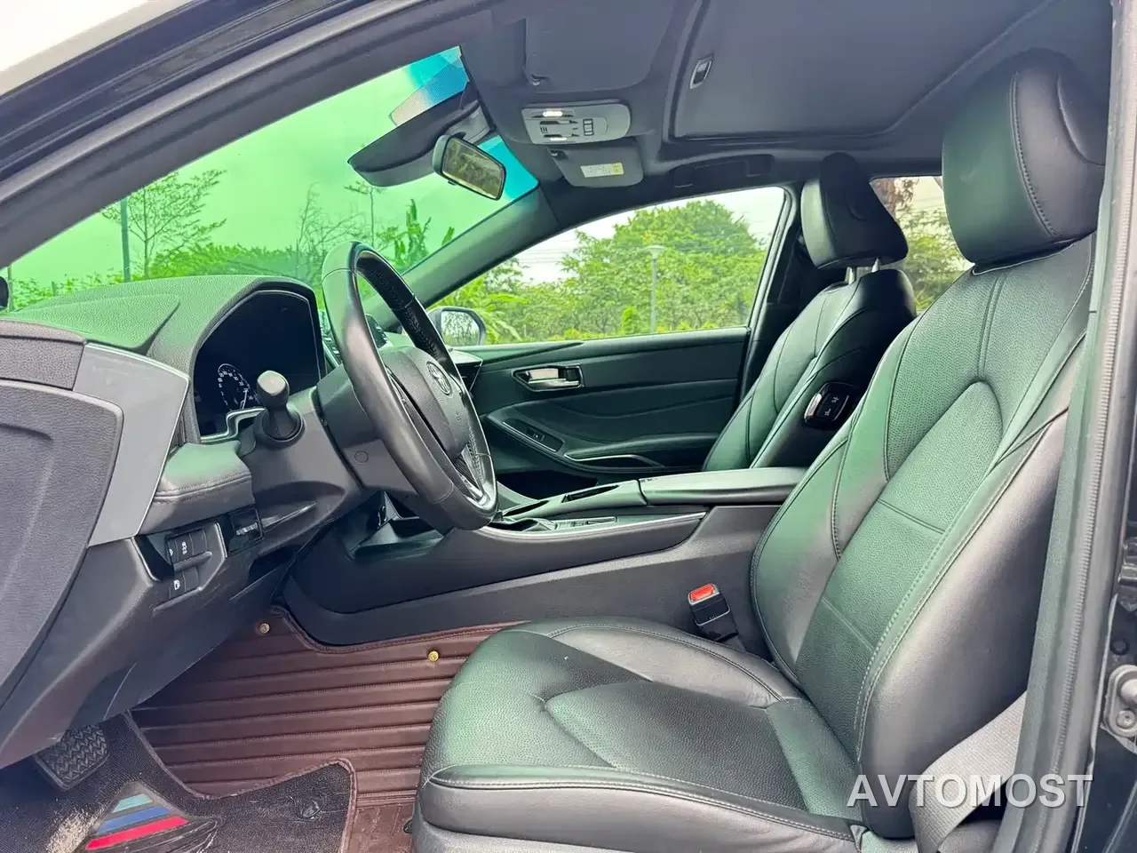 Toyota Avalon 2019 Hybrid 2.5L Luxury Edition China VI — фото 7
