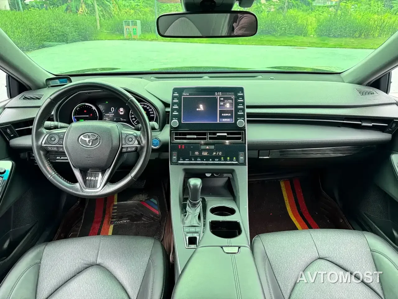 Toyota Avalon 2019 Hybrid 2.5L Luxury Edition China VI — фото 8
