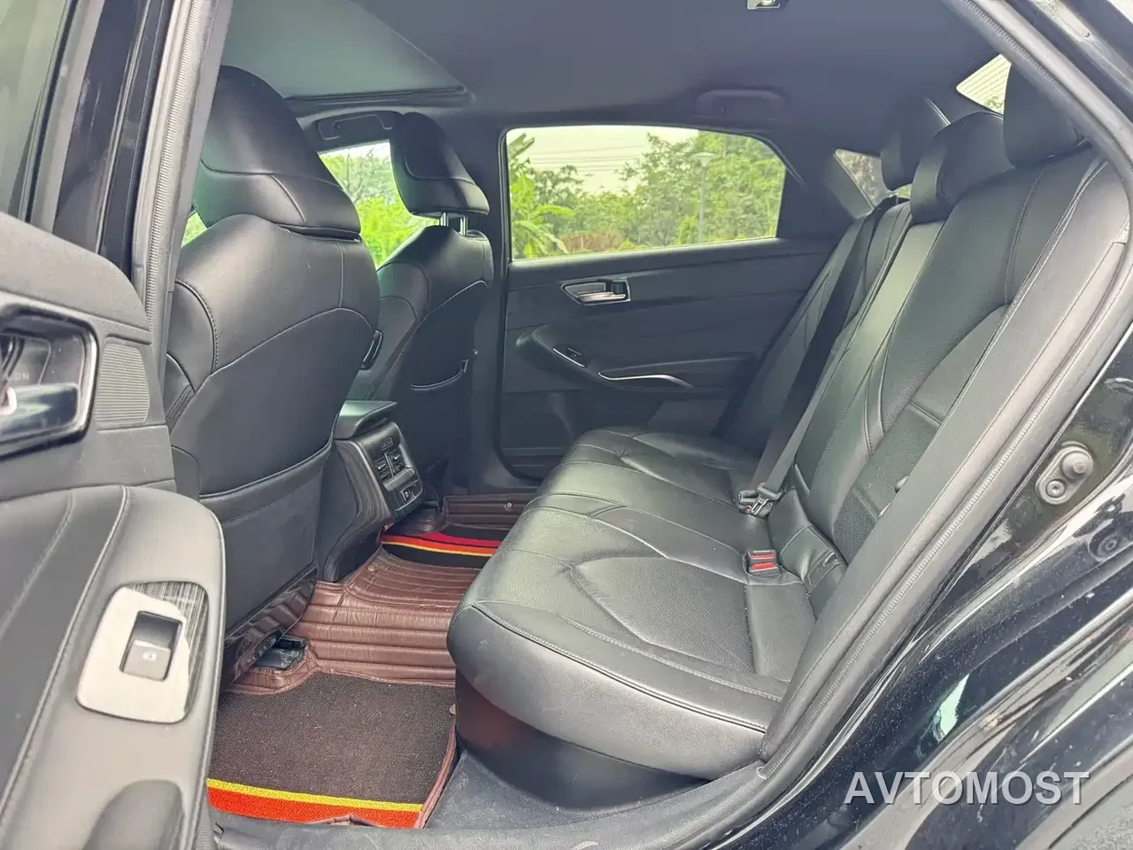 Toyota Avalon 2019 Hybrid 2.5L Luxury Edition China VI — фото 13