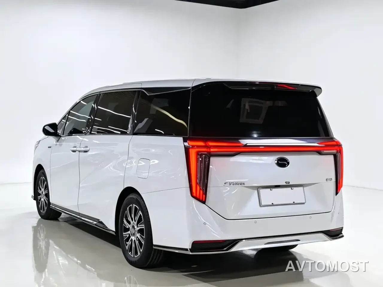 GAC Trumpchi E9 2023 E9 MAX — фото 10