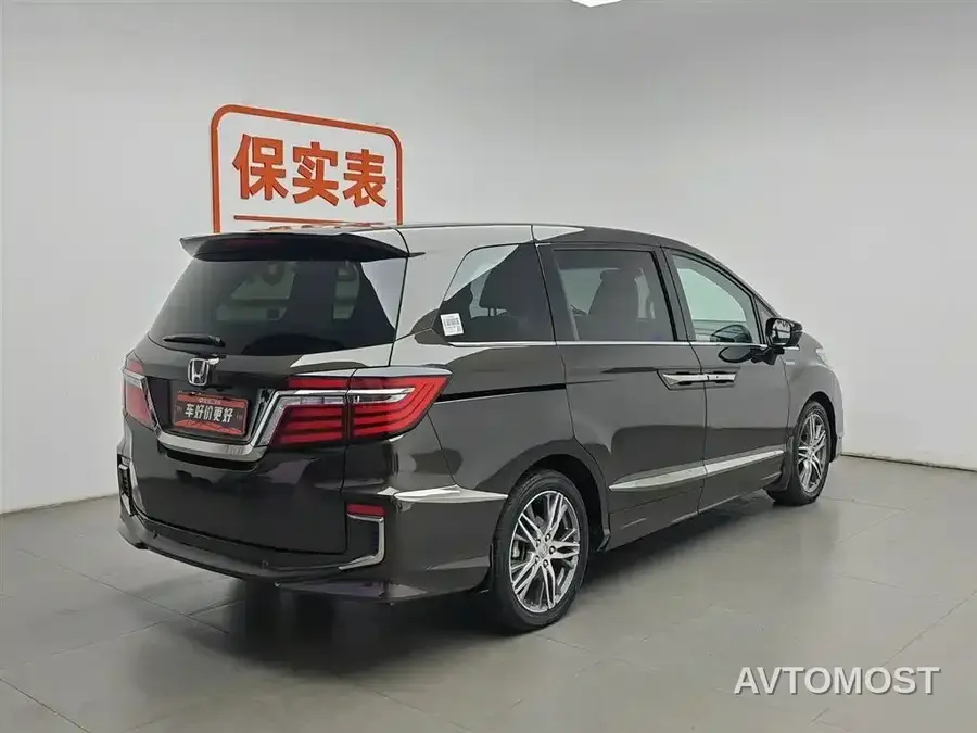 Honda Elysion 2019 2.0L Hybrid Luxury Edition