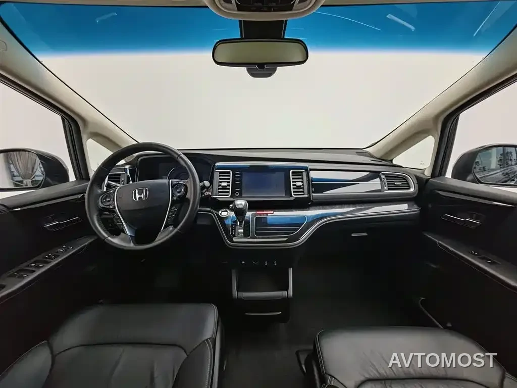 Honda Elysion 2019 2.0L Hybrid Luxury Edition — фото 4