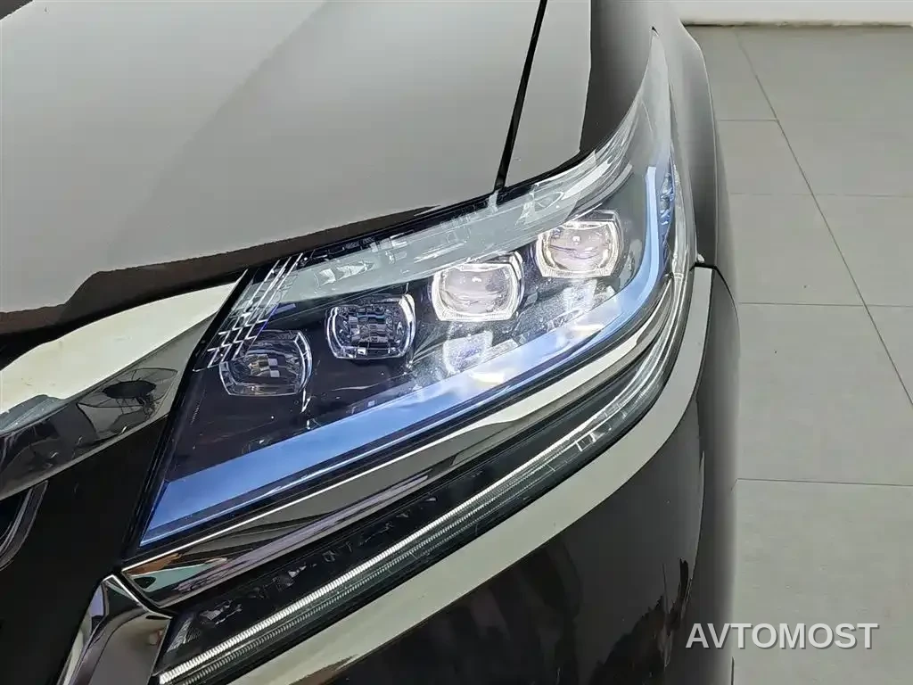 Honda Elysion 2019 2.0L Hybrid Luxury Edition — фото 5