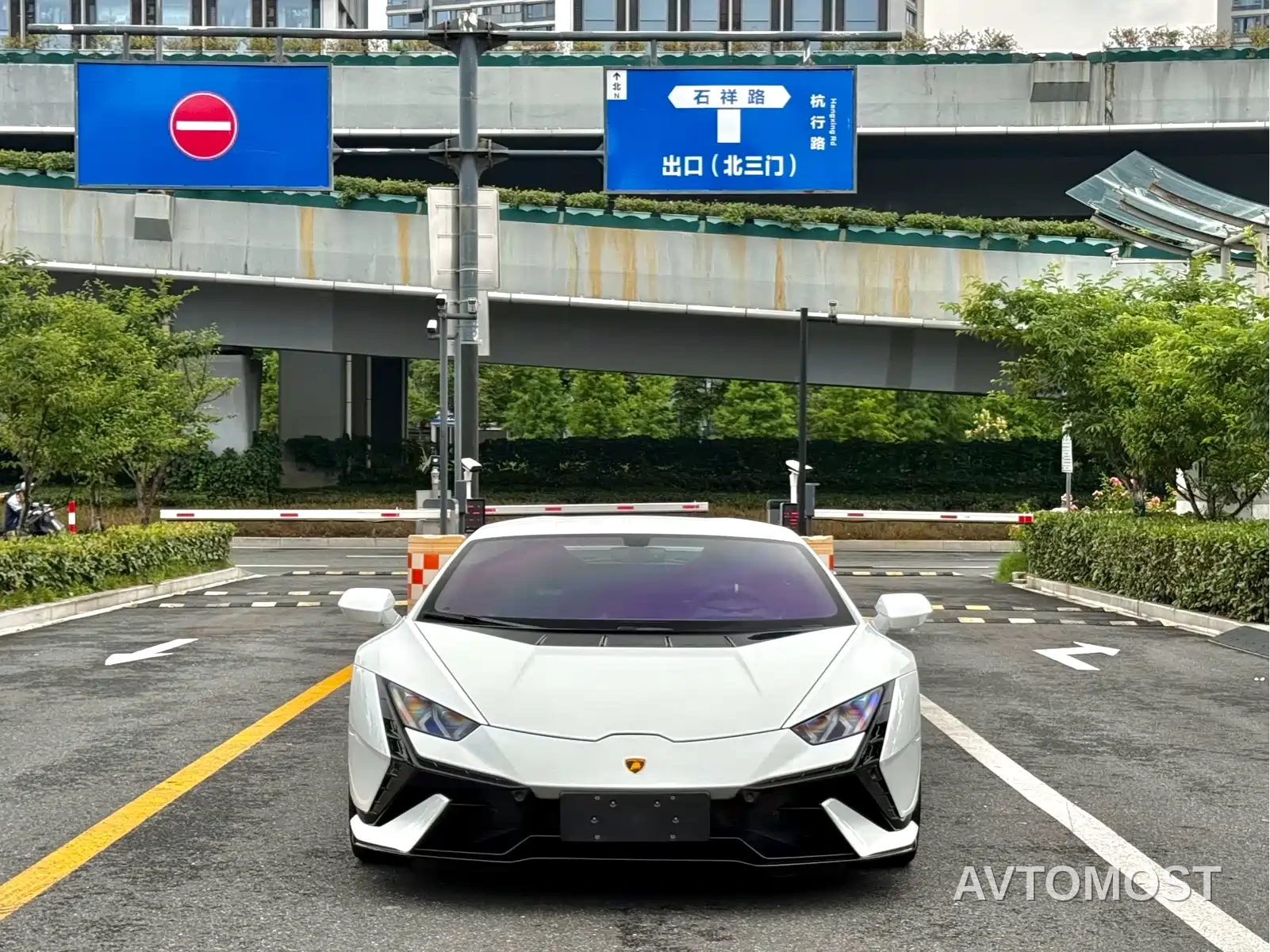 Lamborghini Huracán 2023 Huracán Tecnica — фото 1