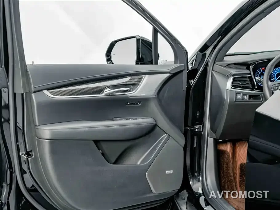 Cadillac XT6 2025 2.0T 6-Seater AWD Executive Black Label Edition — фото 16