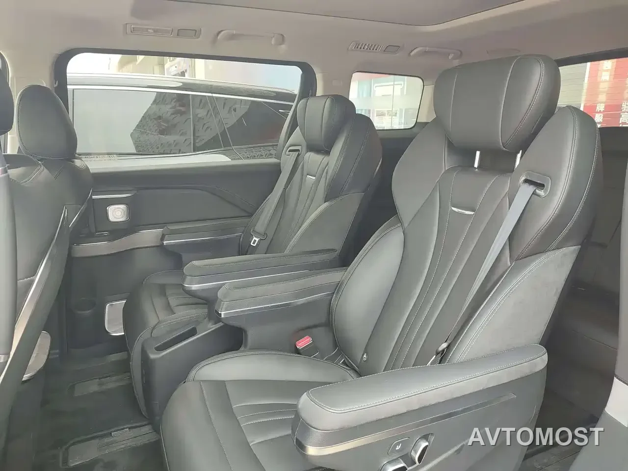 Hongqi HQ9 PHEV 2024 Model 2.0T AWD Business Edition — фото 8