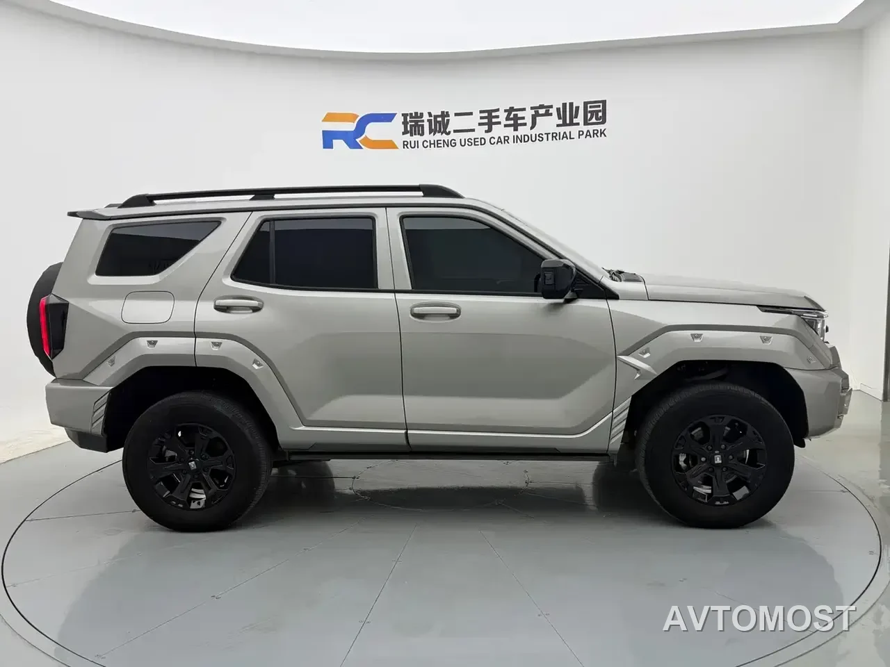 Tank 400 New Energy 2023 Hi4-T Super Edition — фото 5