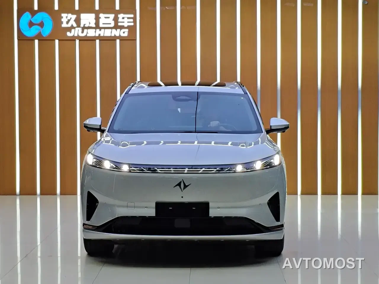 Dongfeng Yipai eπ008 2024 210Max Range Extender 6-Seater — фото 3