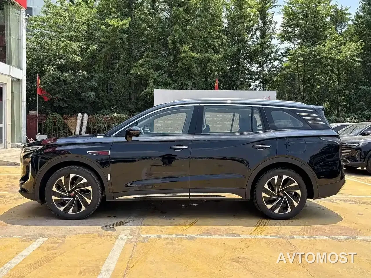 Hongqi HS7 PHEV 2024 2.0T PHEV 4WD Flagship Edition 6-seater — фото 14