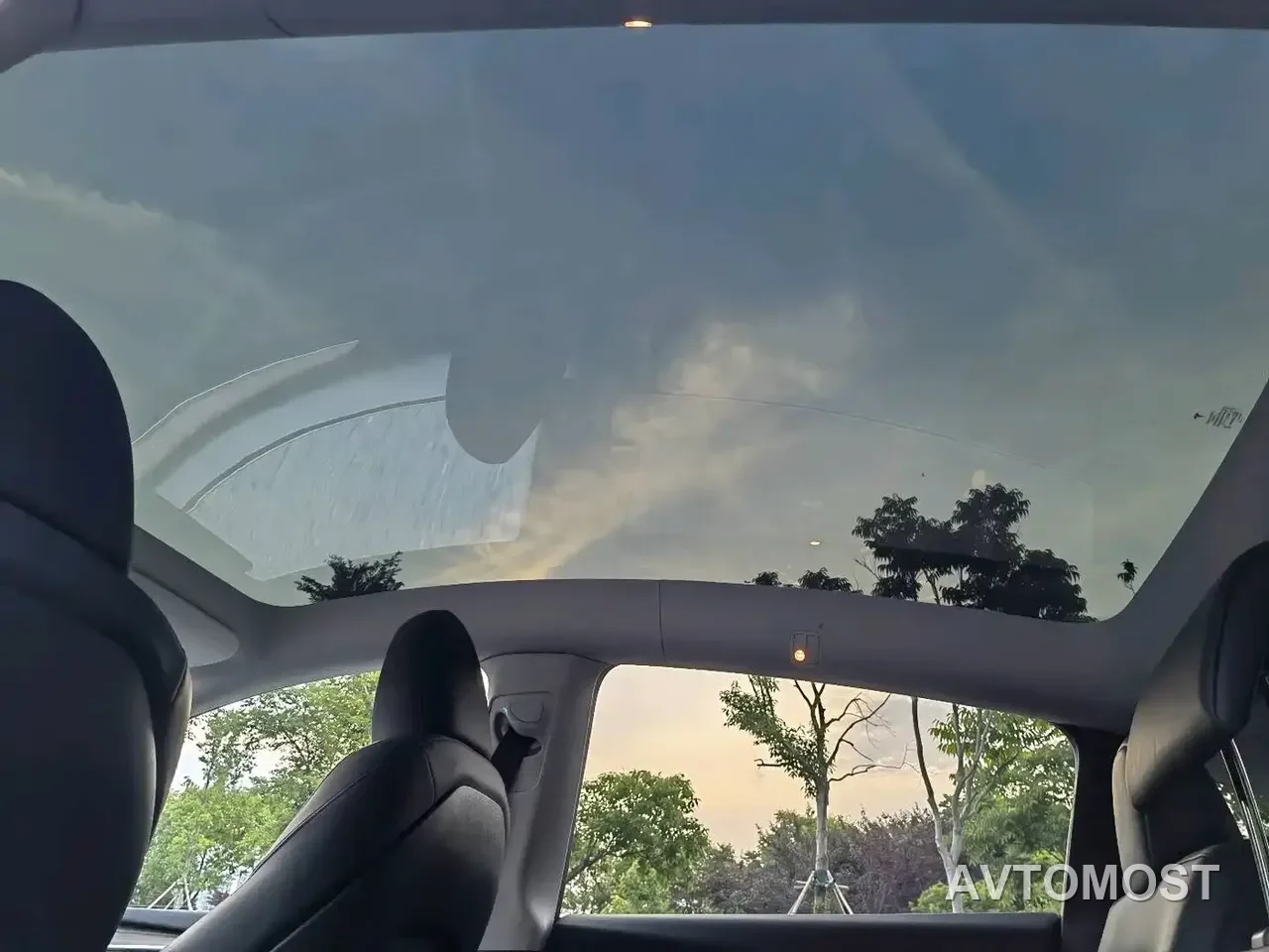 Tesla Model Y 2022 Rear-Wheel Drive Version — фото 16