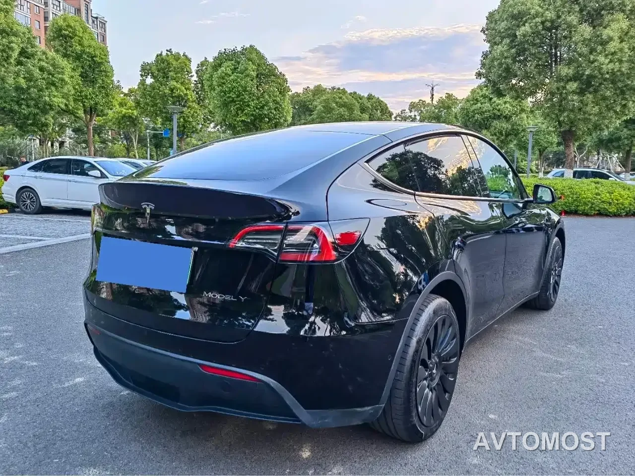 Tesla Model Y 2022 Rear-Wheel Drive Version — фото 14