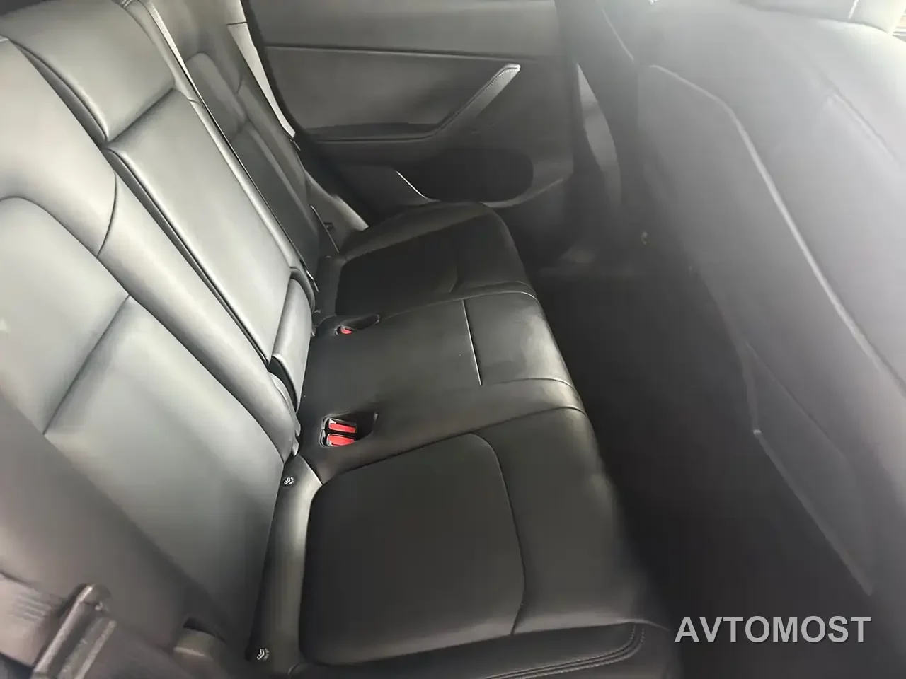 Tesla Model Y 2022 Rear-Wheel Drive Version — фото 19