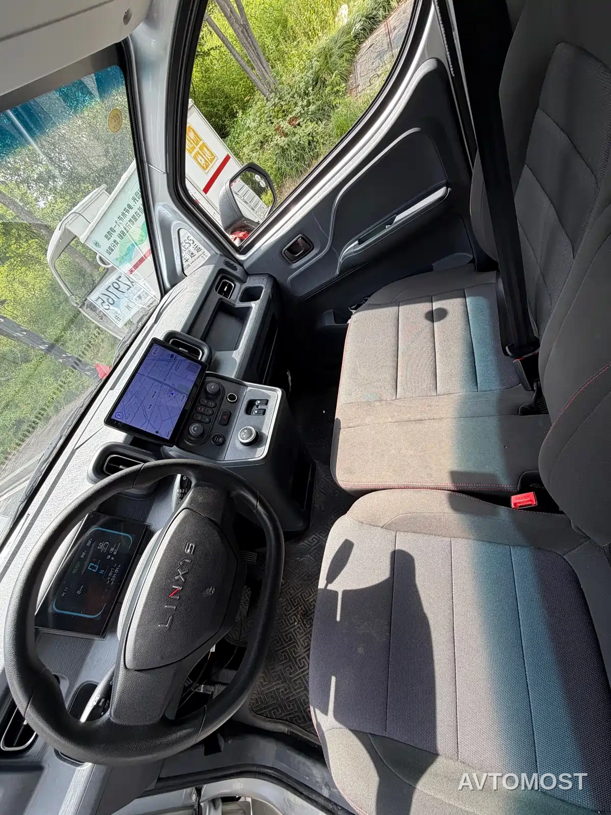 Lingshi Auto Ling Shi Golden Card 2025 Pure Electric Version 260km Container Top Edition — фото 11