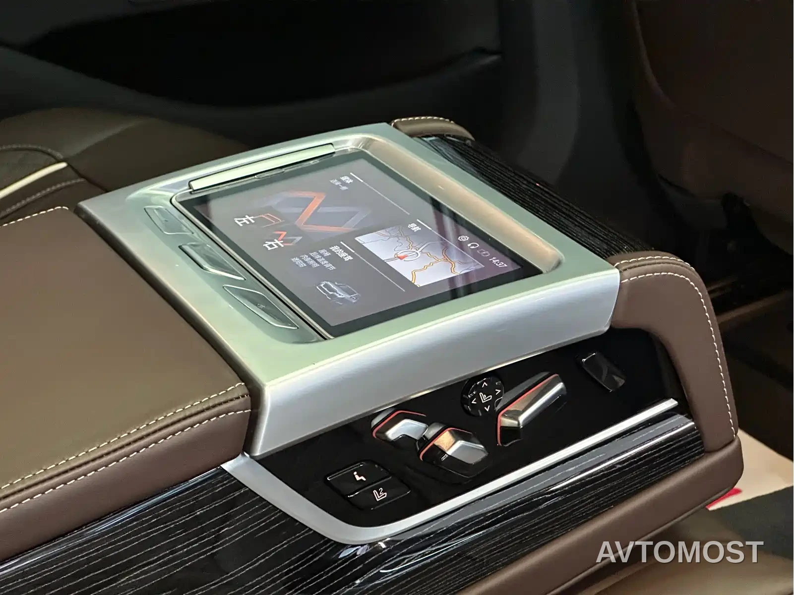 BMW 7 Series 2021 Model 740Li Premium M Sport Package — фото 15