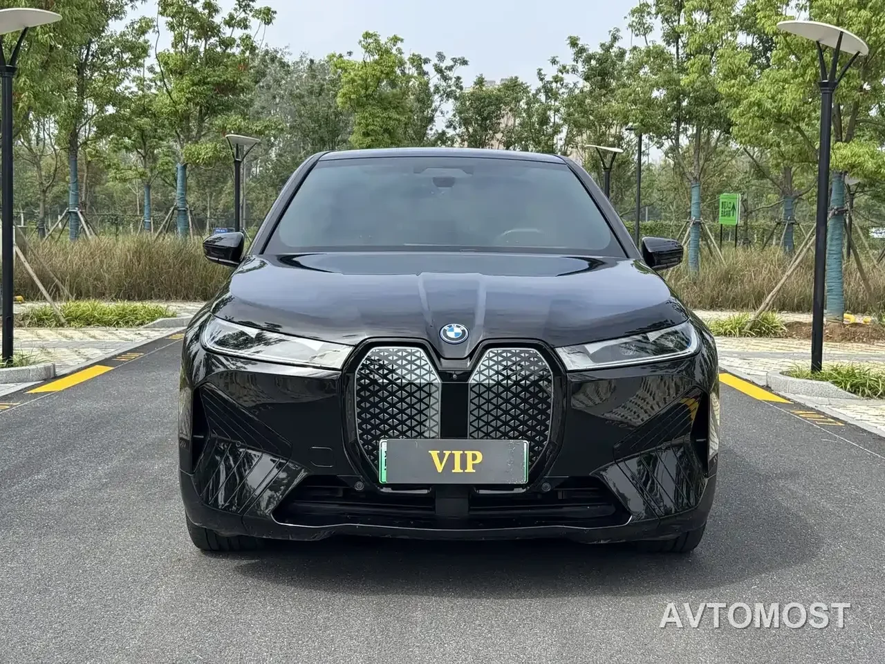 BMW iX 2022 xDrive40 — фото 2