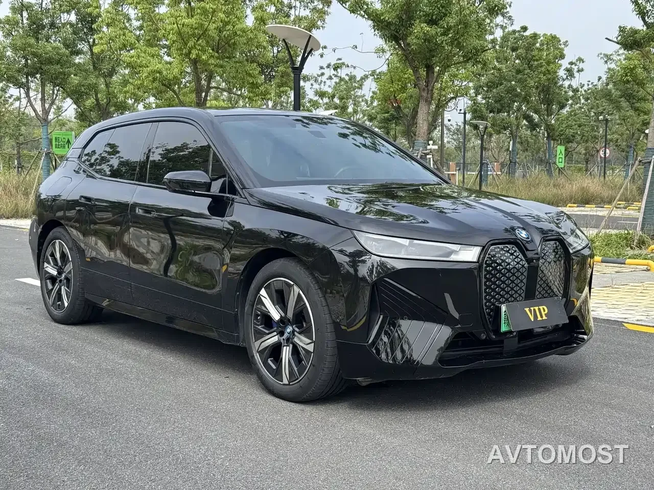 BMW iX 2022 xDrive40 — фото 3