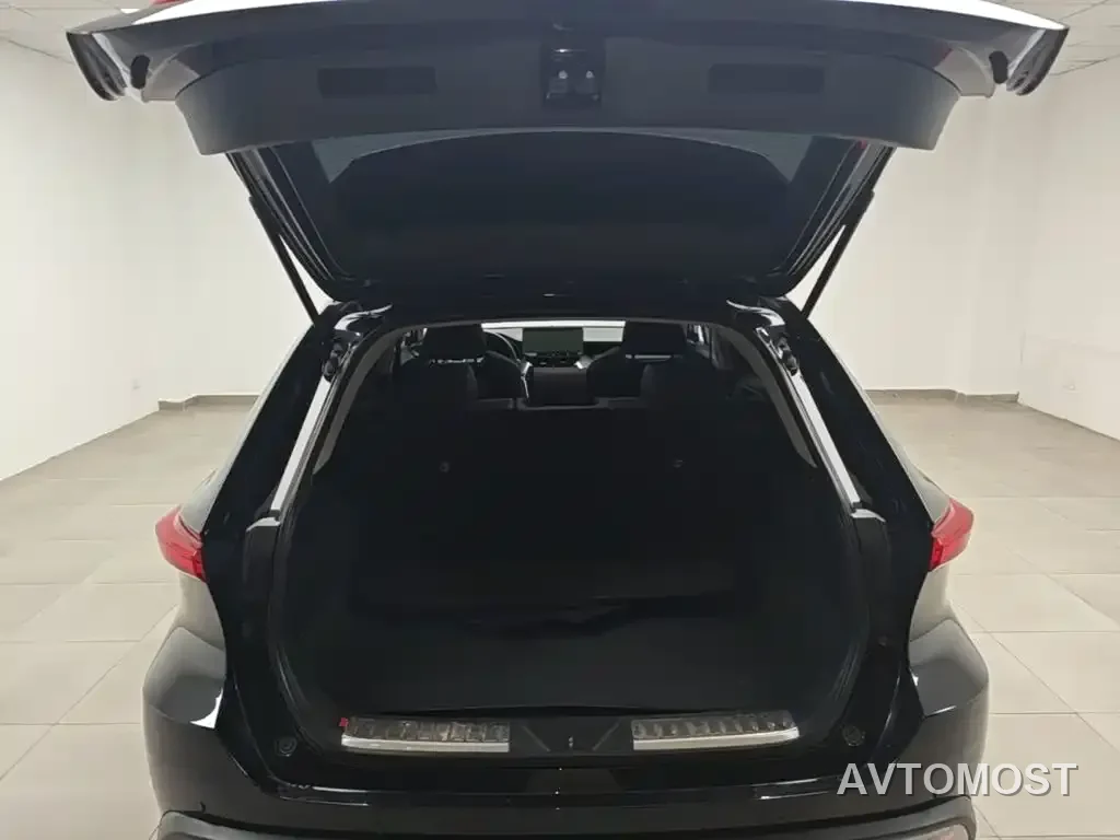 Toyota Lingfang HARRIER 2023 Hybrid 2.5L CVT 2WD Luxury Edition — фото 9