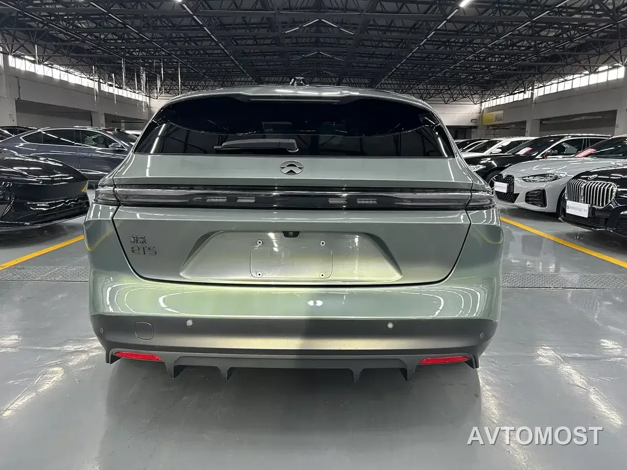 NIO ET5T 2023 Model 75kWh Touring — фото 11