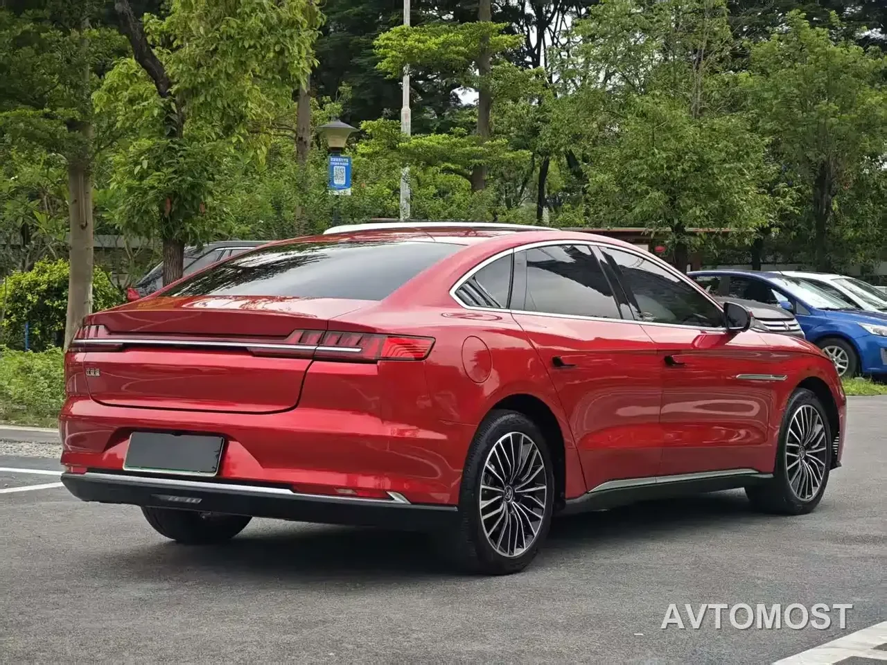 BYD Han 2020 DM AWD Performance Luxury Edition — фото 18