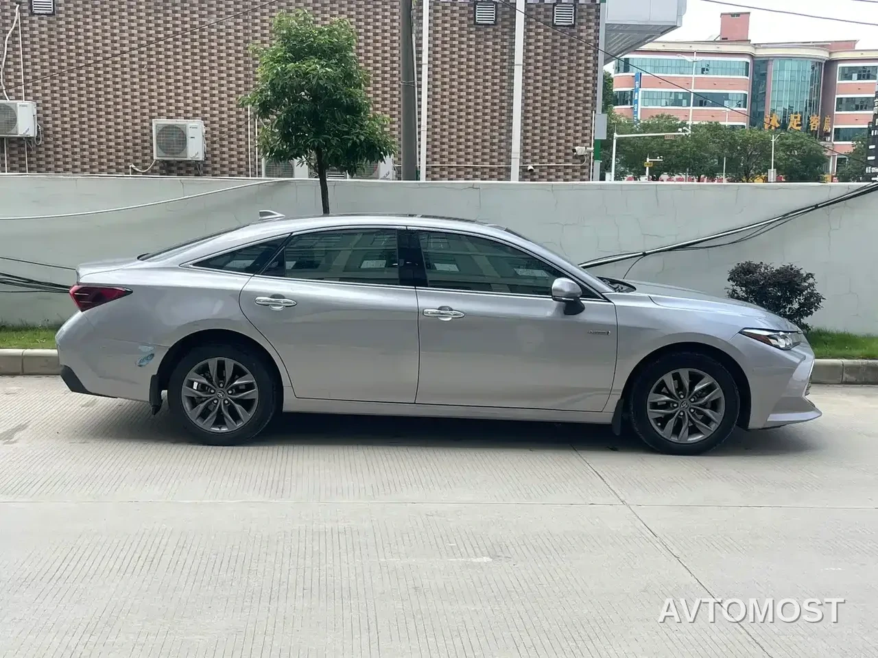Toyota Avalon 2019 Hybrid 2.5L Luxury Edition China VI — фото 7