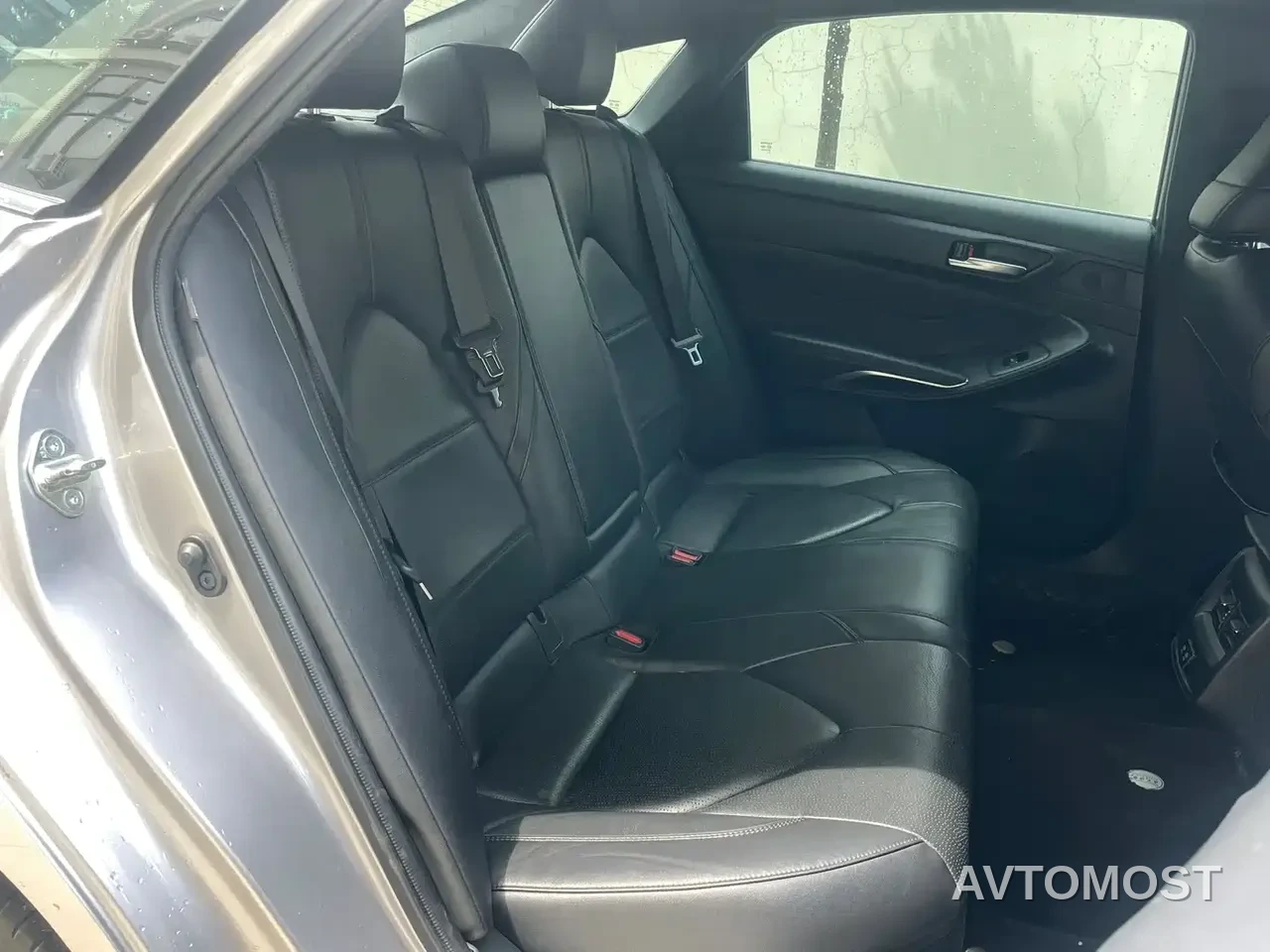 Toyota Avalon 2019 Hybrid 2.5L Luxury Edition China VI — фото 9