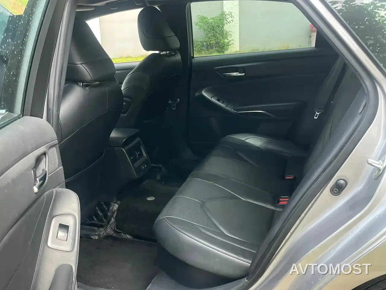 Toyota Avalon 2019 Hybrid 2.5L Luxury Edition China VI — фото 10