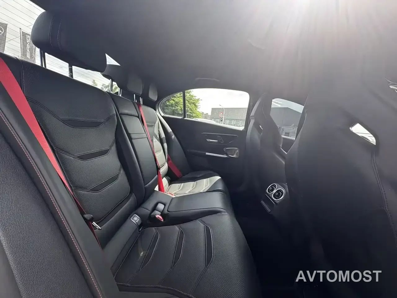 Mercedes-Benz C-Class AMG New Energy 2024 Mercedes-AMG C 63 S E PERFORMANCE F1 Edition — фото 21