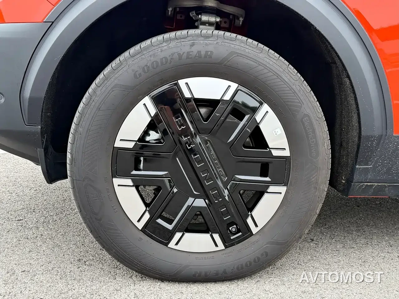 Ford Mustang NEV 2025 Plug-in Range Extender Hybrid — фото 10