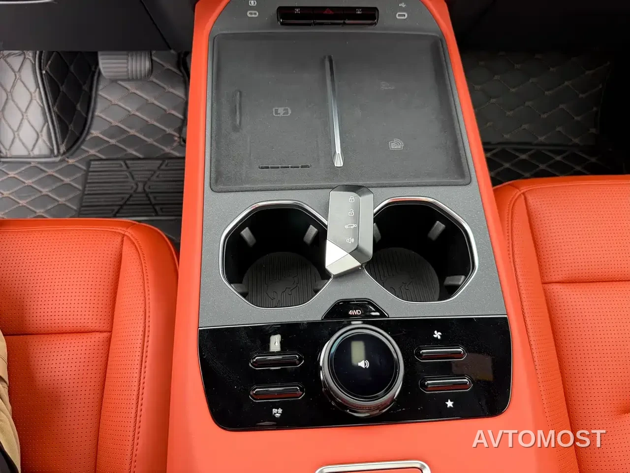 Ford Mustang NEV 2025 Plug-in Range Extender Hybrid — фото 26