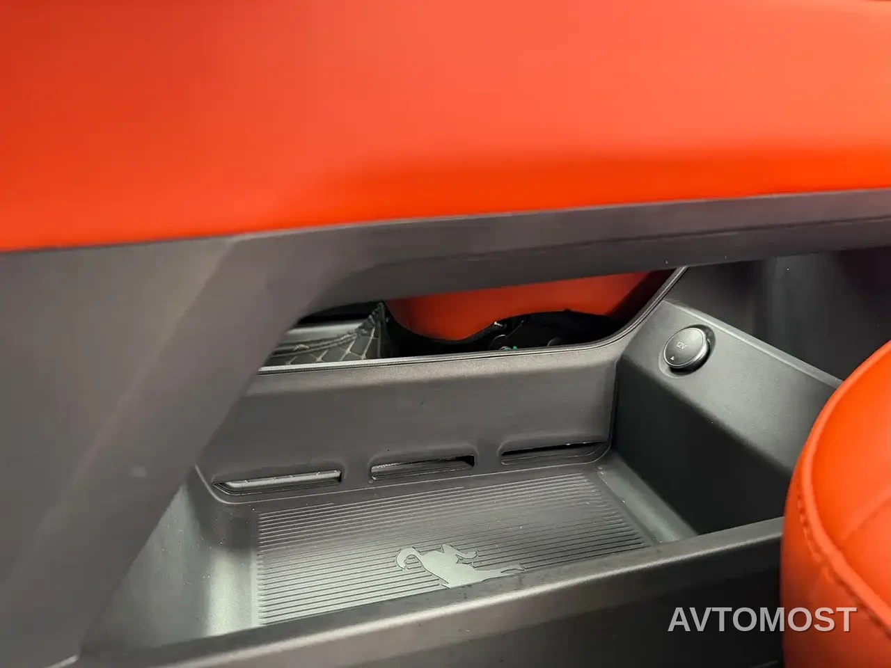 Ford Mustang NEV 2025 Plug-in Range Extender Hybrid — фото 27