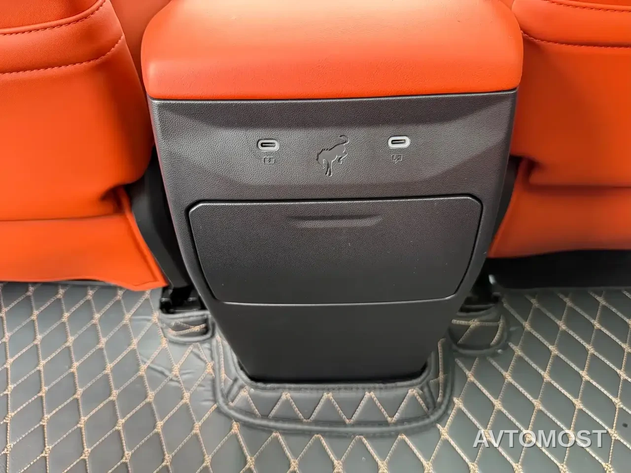 Ford Mustang NEV 2025 Plug-in Range Extender Hybrid — фото 30