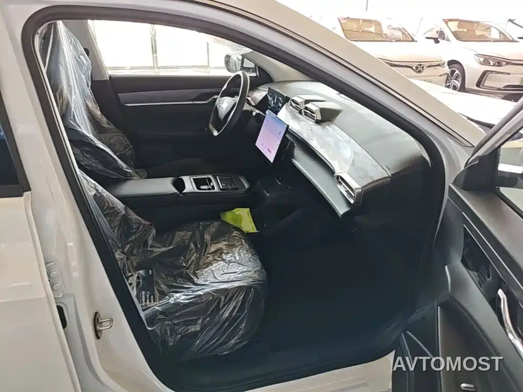 Dongfeng Aeolus SKY EV01 2025 Model 530km AIR Elite Edition — фото 19