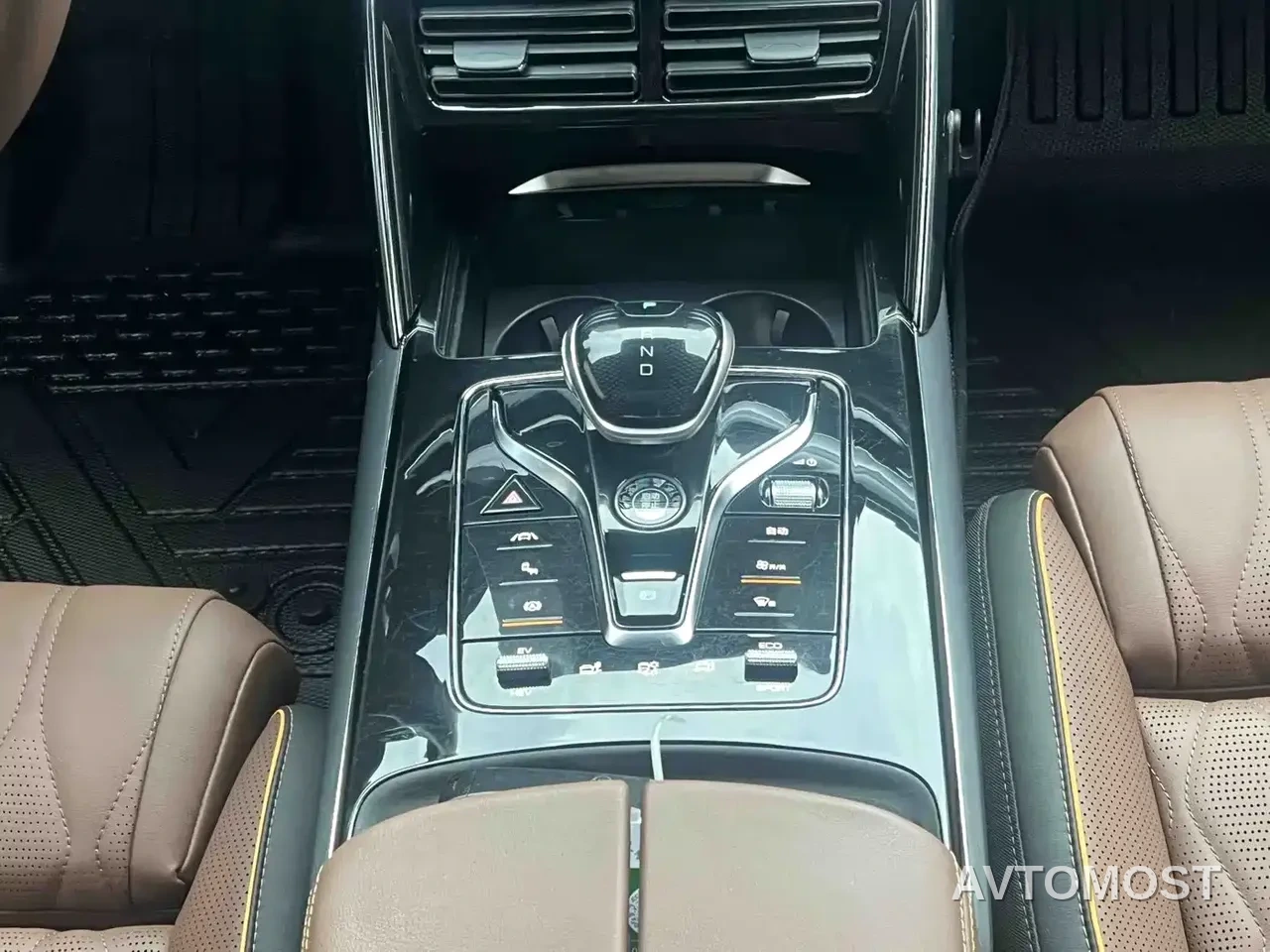 BYD Tang New Energy 2021 DM 2.0T AWD High Performance Genesis Flagship — фото 6