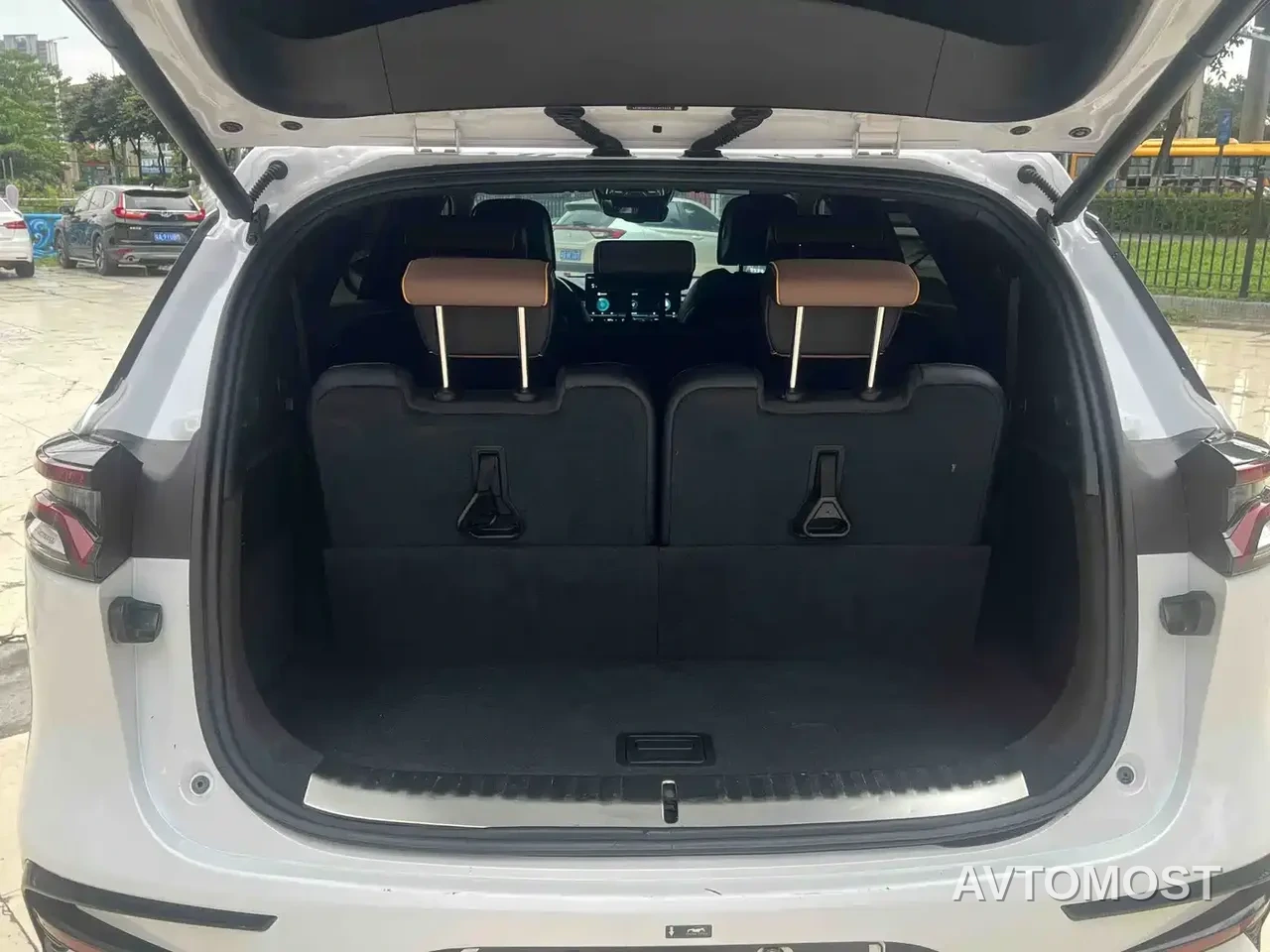 BYD Tang New Energy 2021 DM 2.0T AWD High Performance Genesis Flagship — фото 11