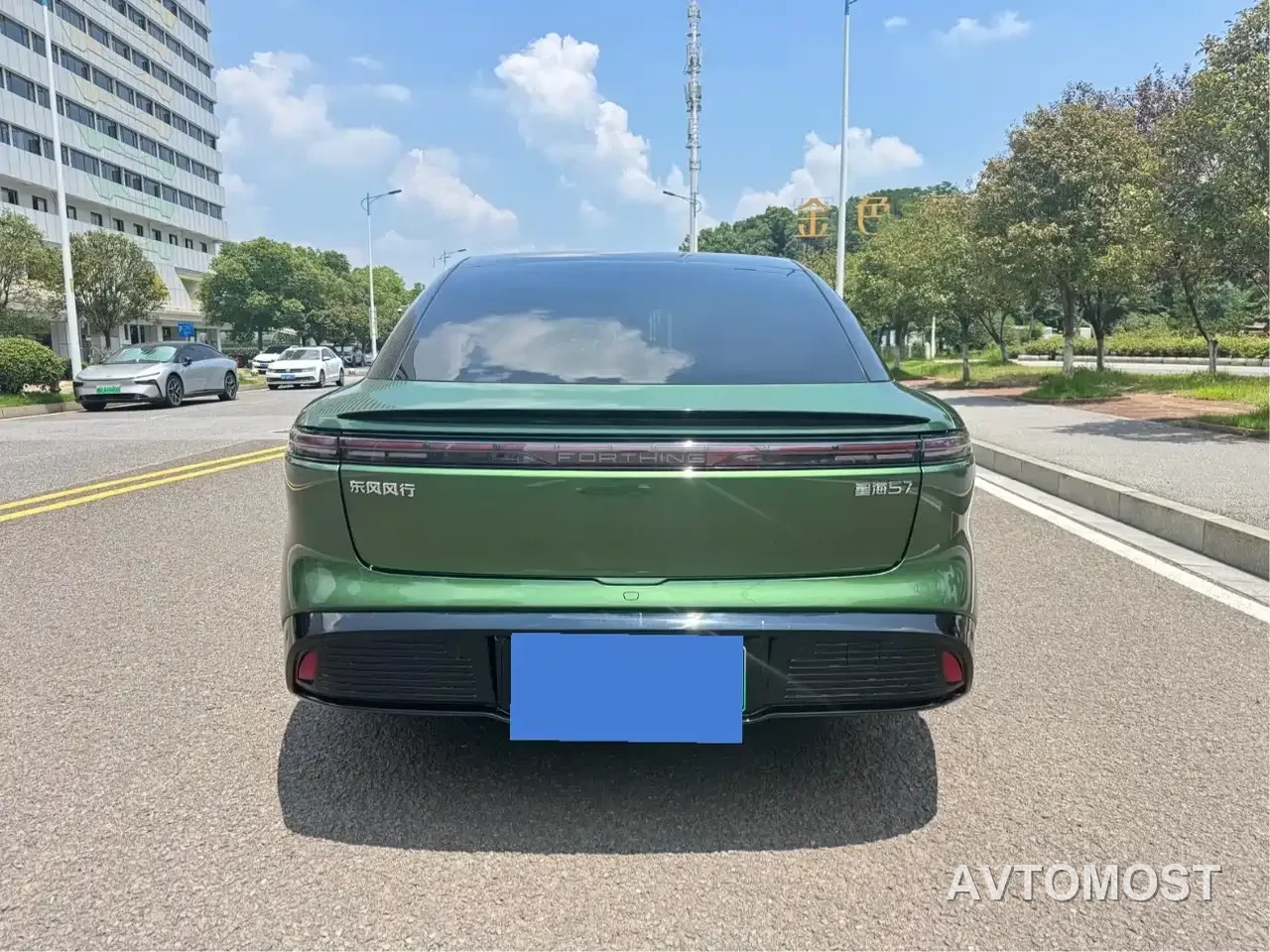 Dongfeng Fengxing Stellar S7 2025 555 Fortune Edition — фото 4