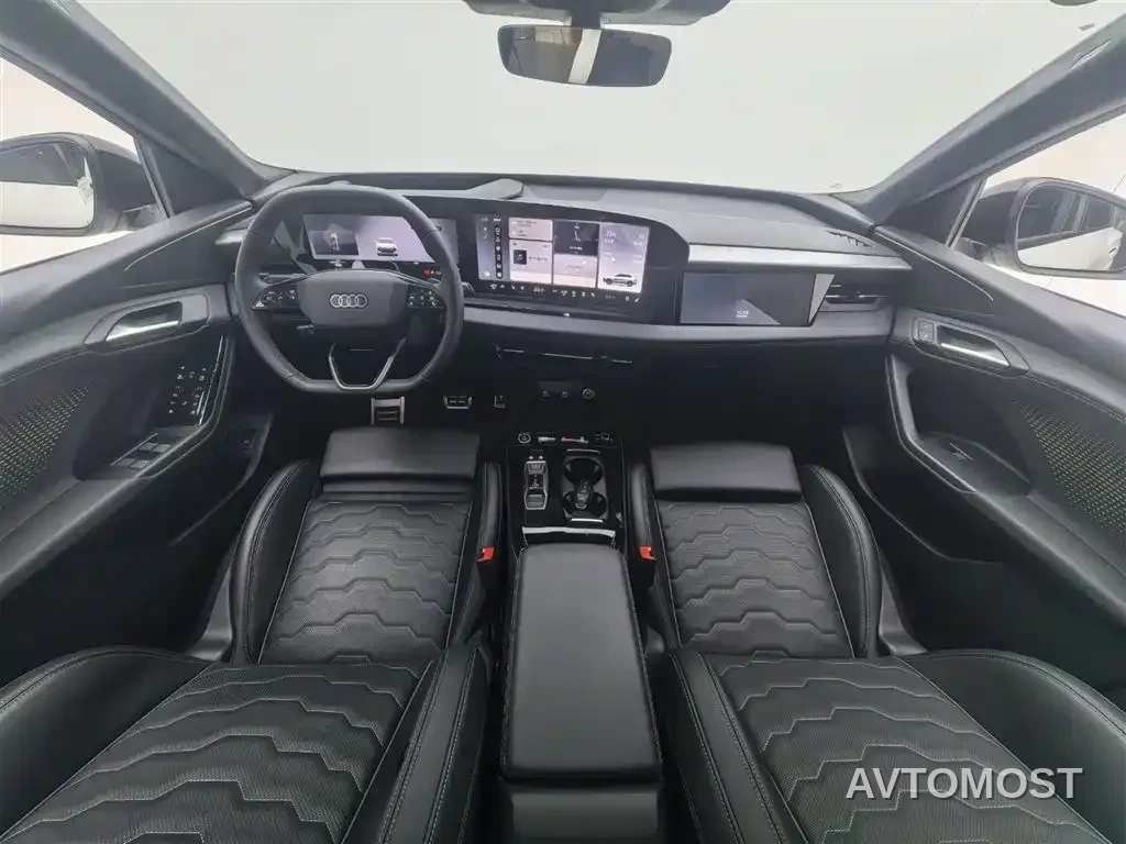 Audi Q6L e-tron 2025 Model Pioneer Edition — фото 12