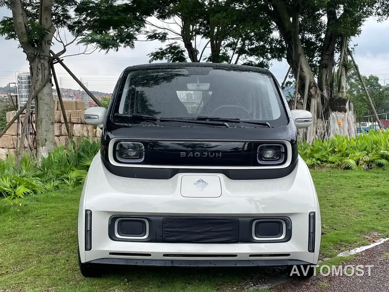 Baojun KiWi EV 2022 Artist Lite NMC — фото 2