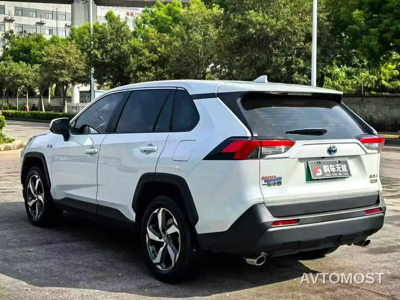 Toyota RAV4 Rongfang 2021 Facelift Hybrid 2.5L E-CVT 2WD Elite — фото 7