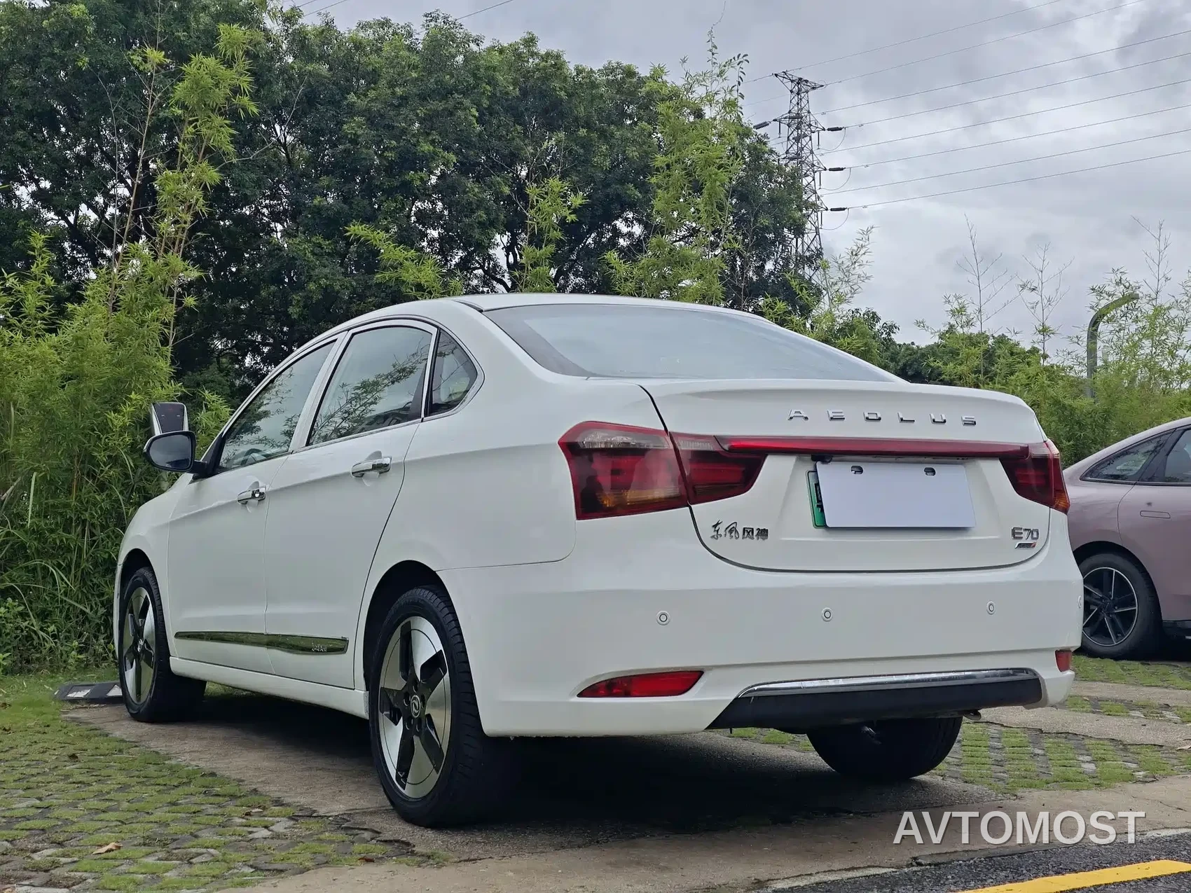 Dongfeng Fengshen E70 2021 500 Premium Edition — фото 4