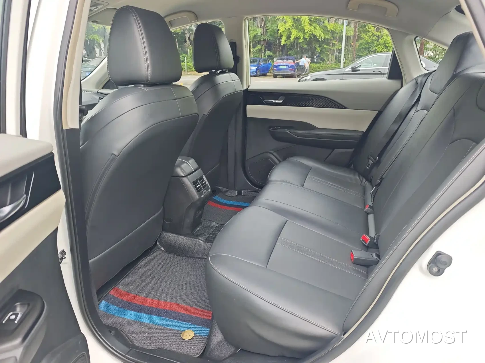 Dongfeng Fengshen E70 2021 500 Premium Edition — фото 9