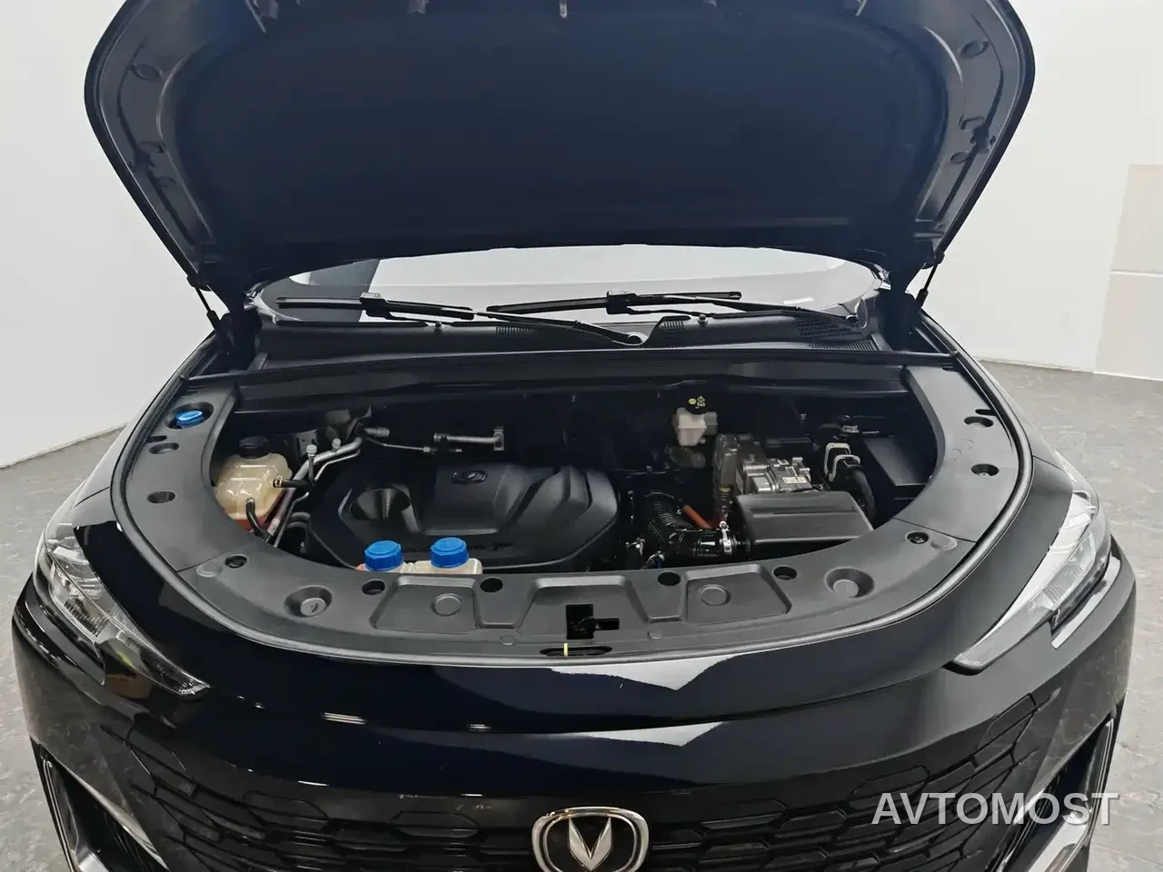 Changan UNI-K iDD 2022 Blue Whale iDD 130km 1.5T Premium — фото 13
