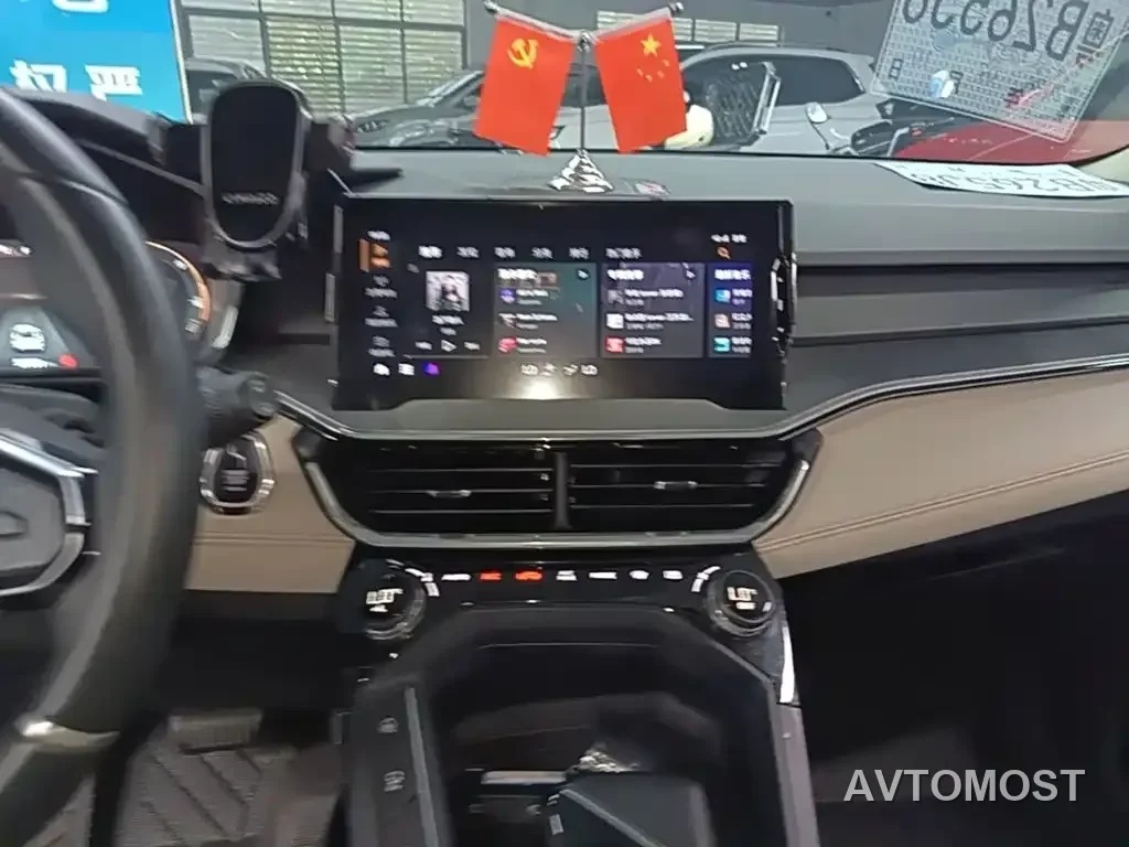 Lynk & Co 06 EM-P 2020 PHEV Plus — фото 7