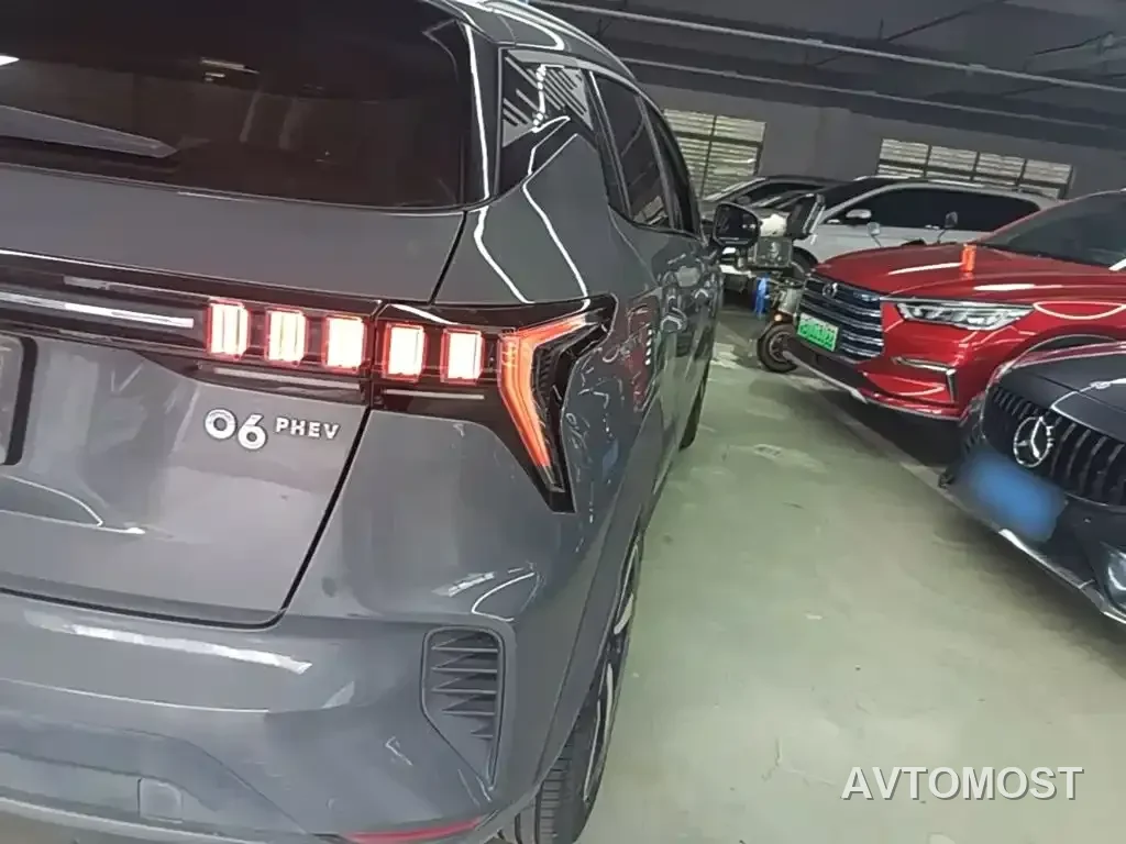 Lynk & Co 06 EM-P 2020 PHEV Plus — фото 10
